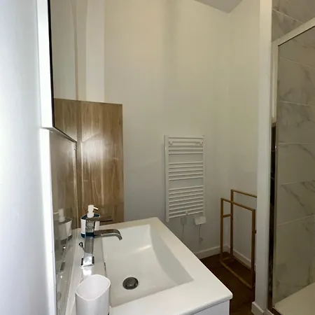 Casa Armando, Beau F2, 2 Places De Parking Clos, Proche Disneyland Apartment *