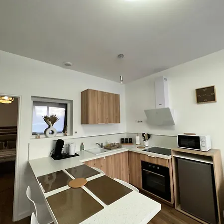 Apartment Casa Armando, Beau F2, 2 Places De Parking Clos, Proche Disneyland